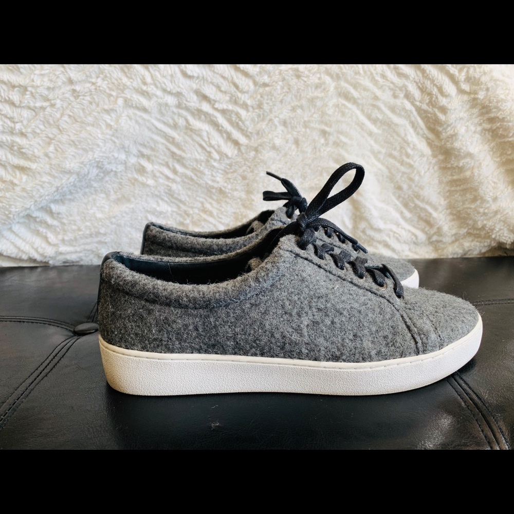 Michael Kors Leather Sneakers Excellent Condition